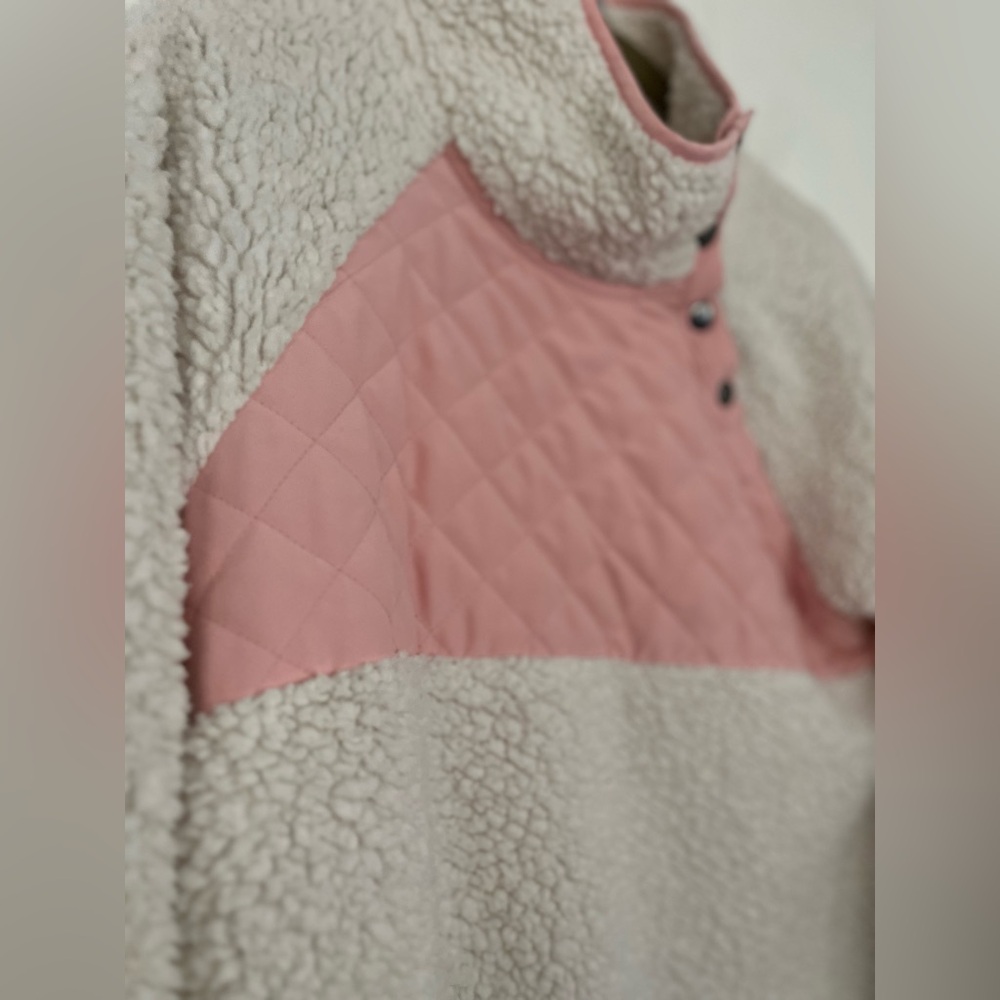 Abercrombie & Fitch Pink White Quilted Sherpa Pullover Size Medium - Picture 10 of 11